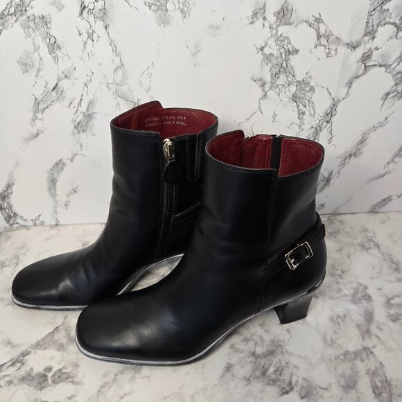 Cole Haan Black Leather Boots Size 7.5 AA D15866 206070 - Picture 1 of 16